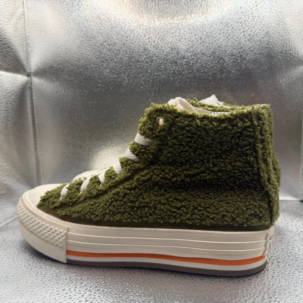 Size 4 Converse Chuck Taylor All Star Green Kids High‎ Sherpa Sneakers 673198C